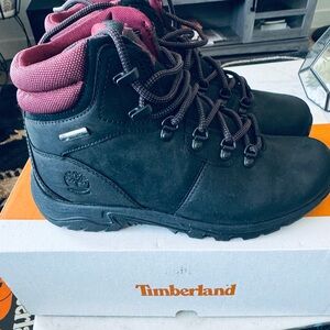 Timberland Black and Burgundy Winter Boots